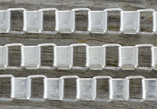 31125 Łańcuszek szachownica 4*4mm w kolorze srebrnym 10cm