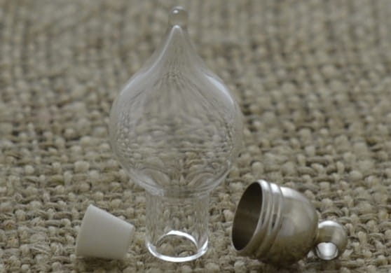  [61463] Płomień szklany z korkiem i krawatką 26*11mm