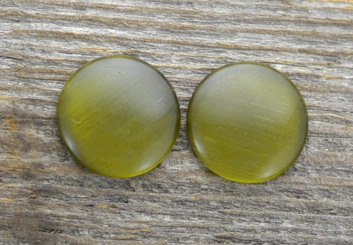 046149 Kaboszon szklany kocie oko 14mm oliwkowy 2szt 