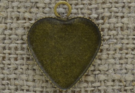 [10132] Baza medalionu na kaboszon serce 16*15mm