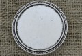  50219 Ozdobna baza broszki w kolorze srebrnym na kaboszon 30mm