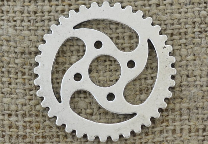 [312205] Element ozdobny steampunk tryb w kolorze srebrnym 31mm