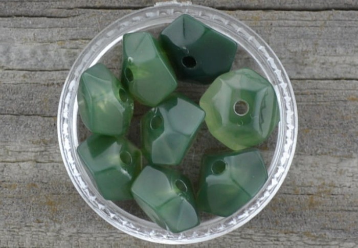  702458 Koralik akrylowy imitacje kamieni naturalnych 10*10mm zielony