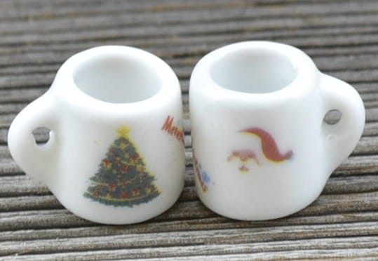 61421 Miniaturowy kubek ceramiczny choinka 