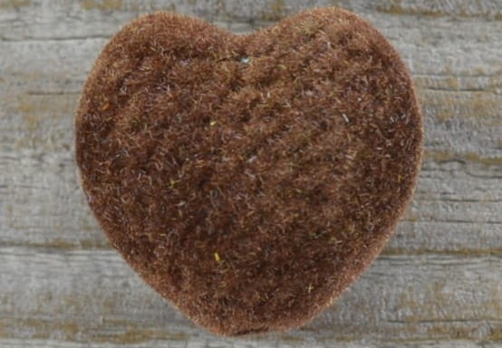 702475 Koralik akrylowy zamszowy serduszko 23*25mm brązowe