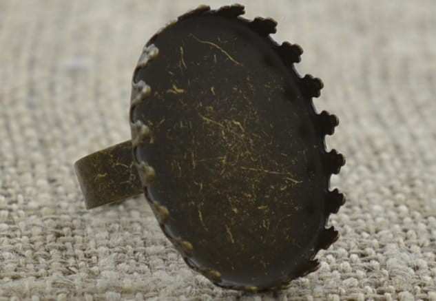 [10338] Ozdobna baza pierścionka w kolorze brązu na kaboszon 25*18mm