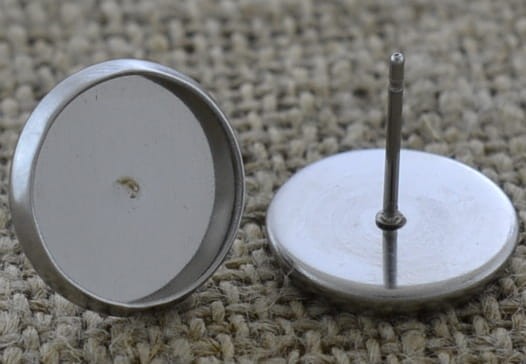 40460 Klasyczna baza kolczyka ze stali nierdzewnej na kaboszon 10mm