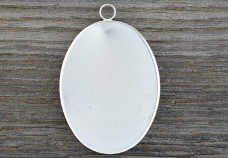 [30108] Baza medalionu kolor srebra tarcza 40*30mm