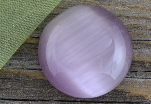 046101 Kaboszon szklany kocie oko 14mm fioletowy 2szt