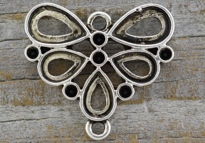 312126 Element ozdobny łącznik motyl z miejscami na cyrkonie 22*20mm