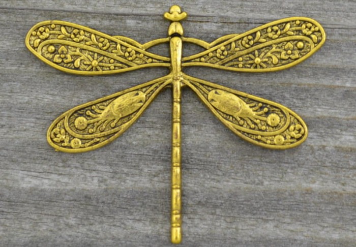 20801 Zawieszka duża ważka w kolorze starego złota