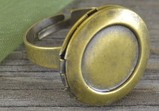 10353 Baza pierścionka z sekretnikiem w kolorze brązu na kaboszon 14mm