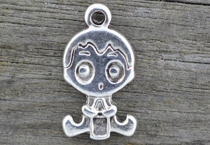 307170 Zawieszka mała bobas w kolorze srebra