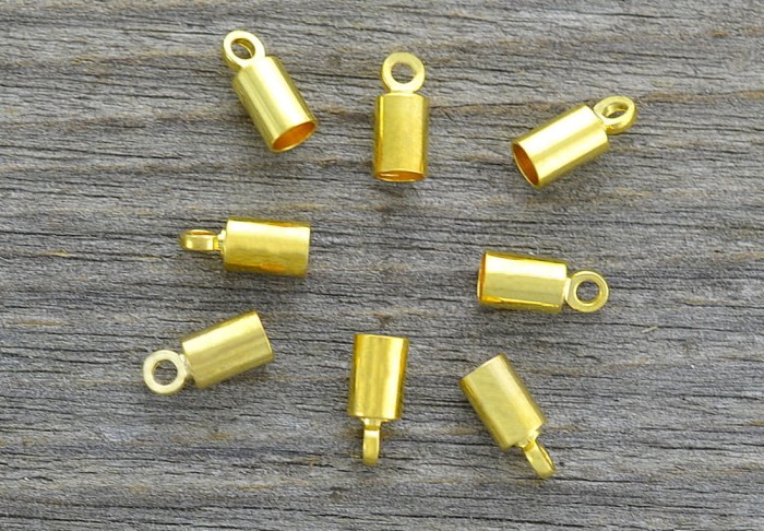 27110 Klasyczna końcówka do wklejania 3,5mm w kolorze złota 8szt