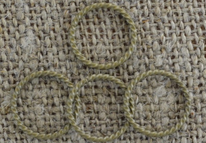  101015 Ogniwka otwarte okrągłe 14mm w kolorze brązu