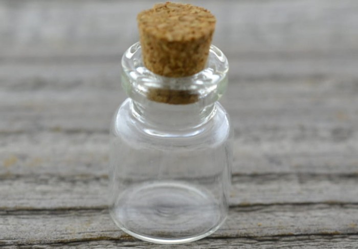 61438 Buteleczka szklana z korkiem 27*15mm