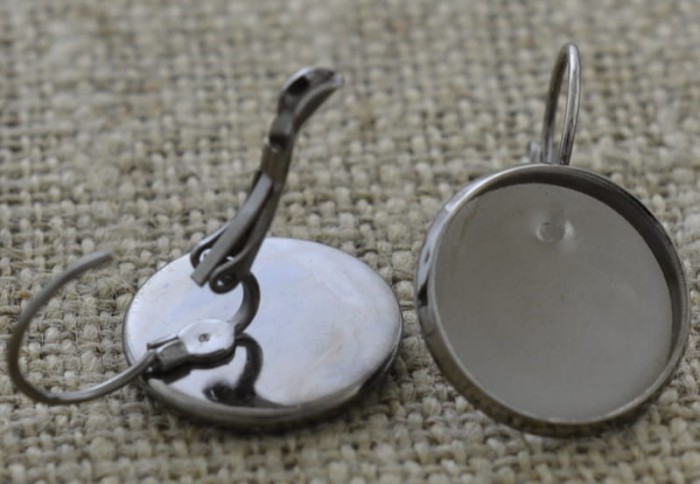 [40431] Klasyczna baza kolczyka na biglu angielskim na kaboszon 16mm