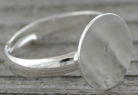 50316 Klasyczna baza pierścionka w kolorze srebra na kaboszon 12mm