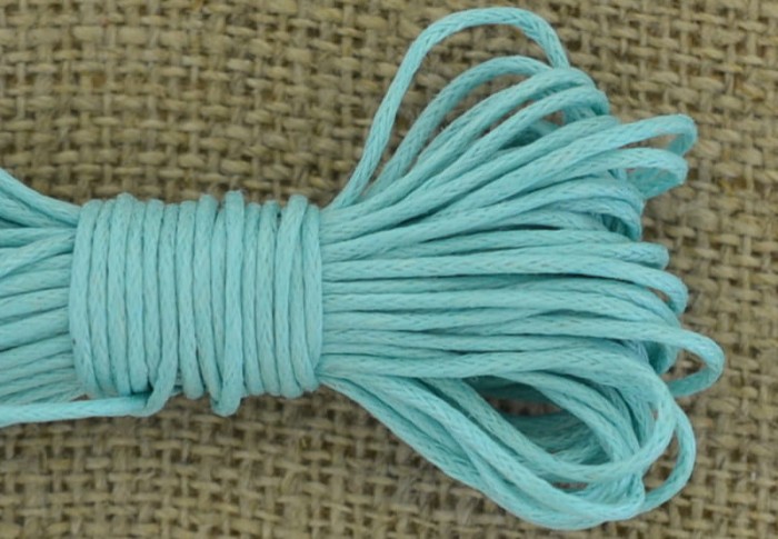  [717113] Sznurek woskowany jasnomiętowy 1mm 7m