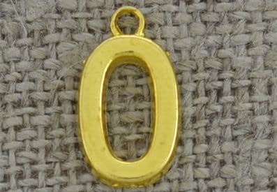 Zawieszka mała cyferka "0" kolor złota