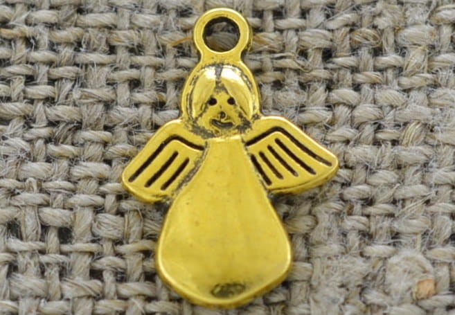 ś07258 Zawieszka mała aniołek w kolorze złotym