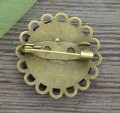 10233 Ozdobna baza broszki w kolorze brązu na kaboszon 20mm
