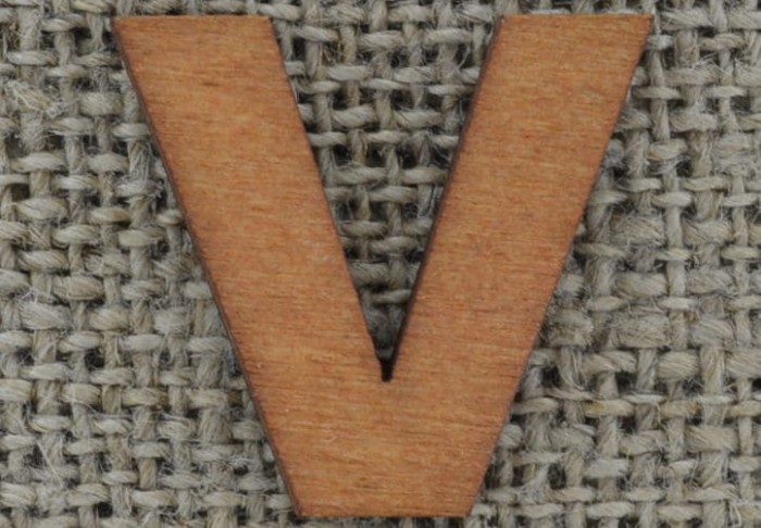 [873157] Element ozdobny literka drewniana "V" 5szt