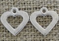 307261 Zawieszka mała obwódka serca w kolorze srebrnym 2szt