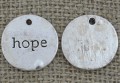 Zawieszka mała "hope" kolor srebrny