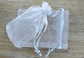 1060271 Woreczek z organzy 9*7cm popielaty 3szt 